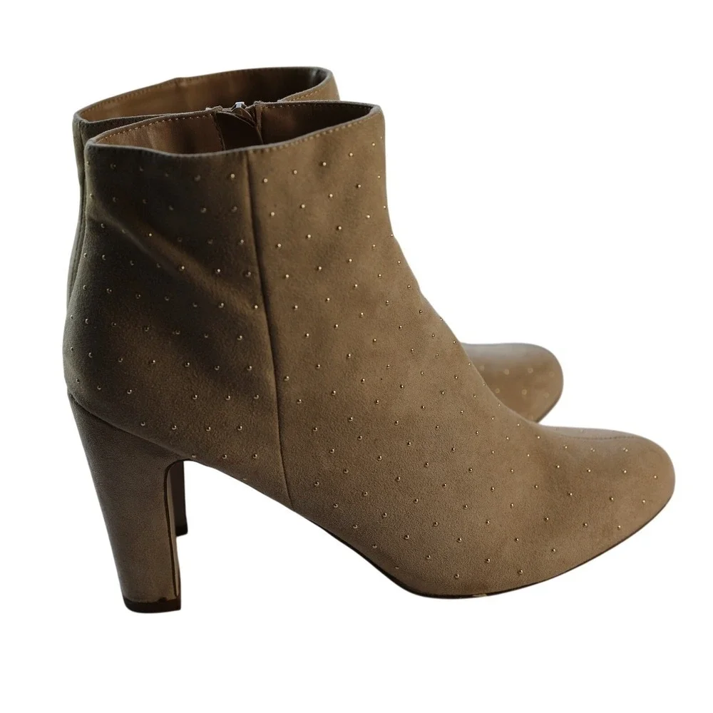Fergalicious Parade Taupe Tan Faux Suede Studded Ankle Boots Block Heel Size 11M